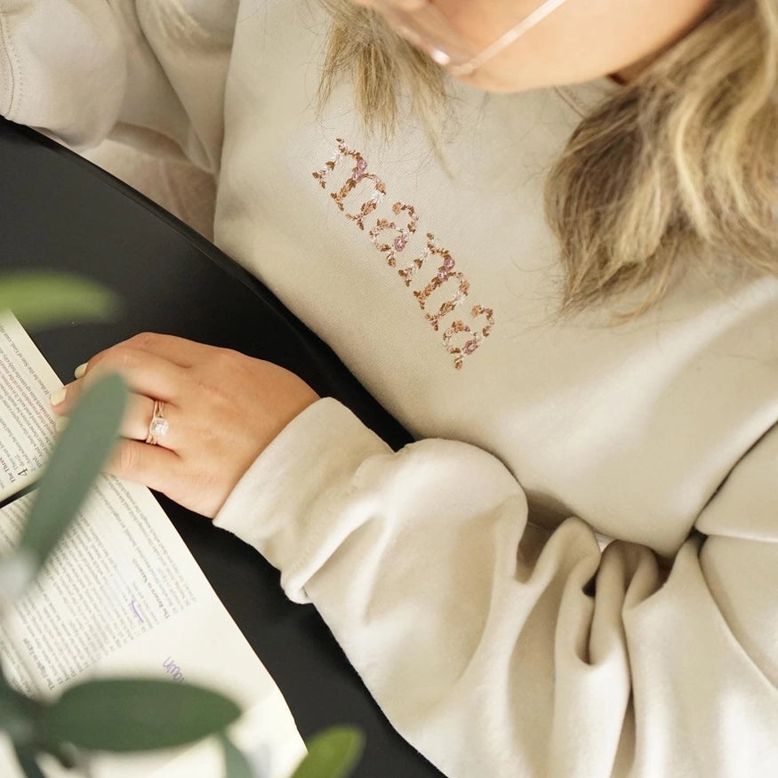 Embroidered Mama Sweatshirt